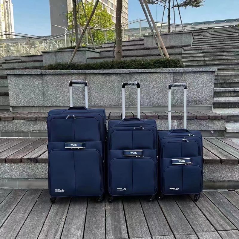 Kain Praktis 4 Roda Tas 20 24 28 Inci Multicolor Ringan