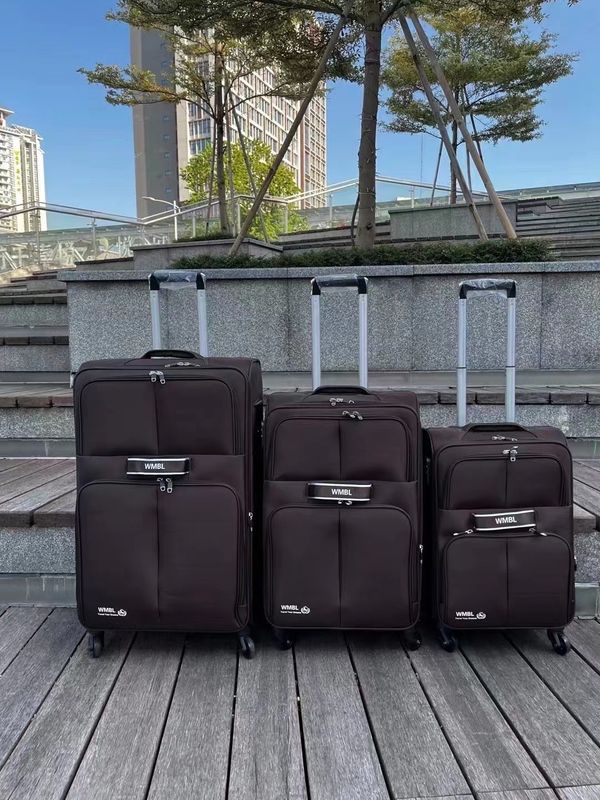 Kain Praktis 4 Roda Tas 20 24 28 Inci Multicolor Ringan