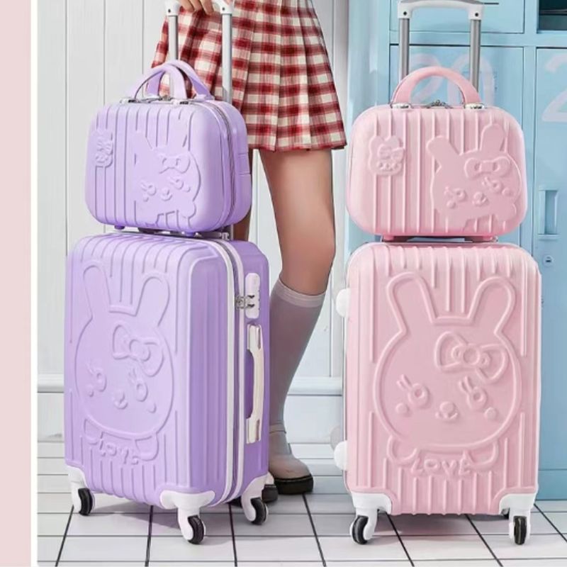 Pendamping Perjalanan yang Bergaya: Koper Gadis dengan Kasus Make-up Untuk Petualangan Bergaya