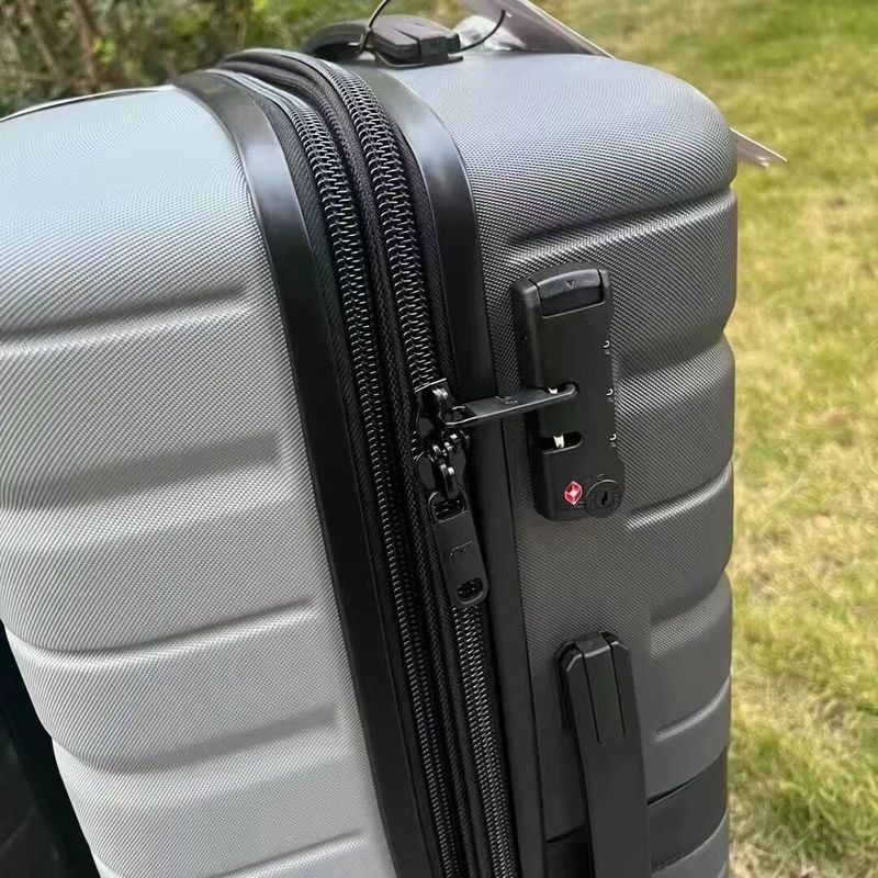 Produsen Custom Airplane Trolley Portable Outdoor Fashion Hard Shell PP Travel Baggage Sets