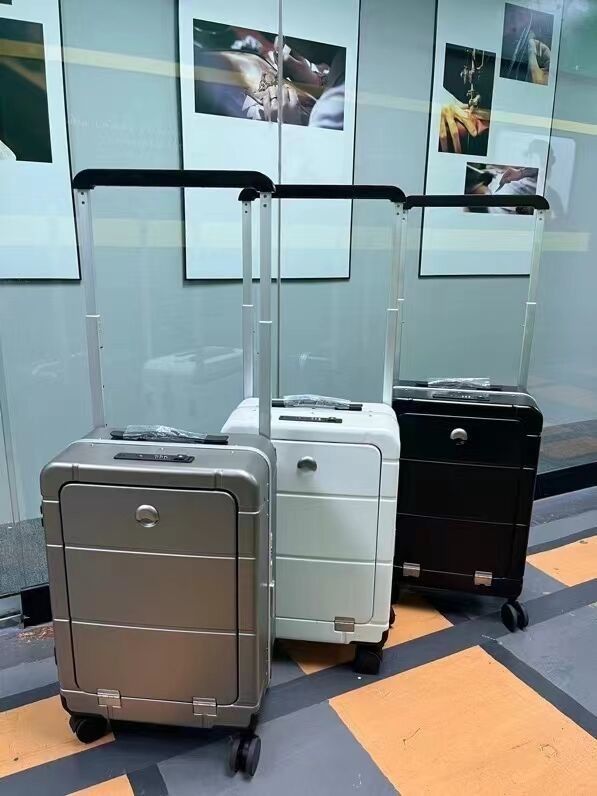 Latest Fashion Travel Bags Trolley Baggage Custom Suitcase PC Hard Shell Suitcase Dengan Kantong Terbuka Depan