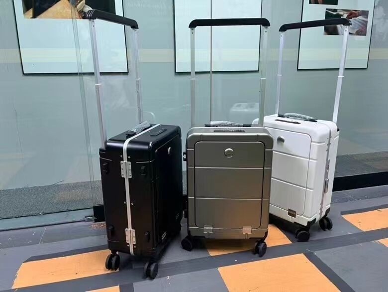 Latest Fashion Travel Bags Trolley Baggage Custom Suitcase PC Hard Shell Suitcase Dengan Kantong Terbuka Depan