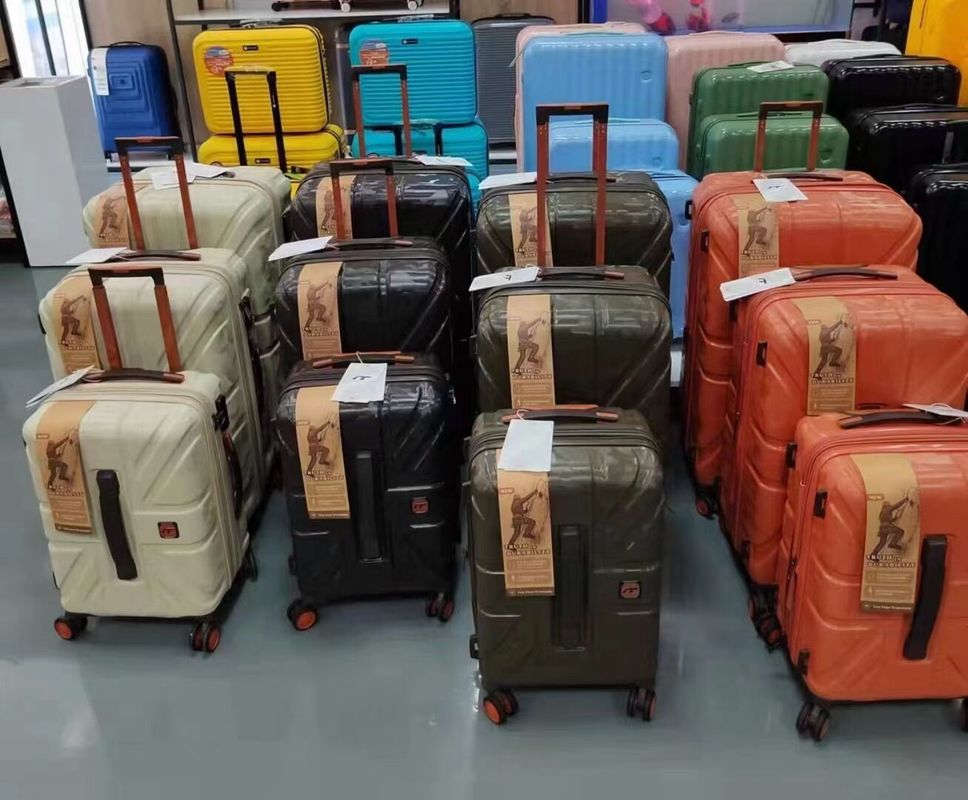 Desain 20/24/28 inci 3 Piece PC ABS Tas Trolley Merah Tas Perjalanan Bagasi Kasus