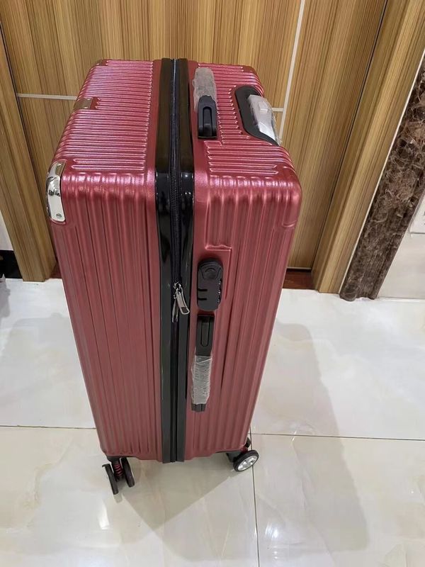 Grosir Kasus Koper Set Bagasi Perjalanan Untuk Luar Ruang Custom Printed Logo 26 