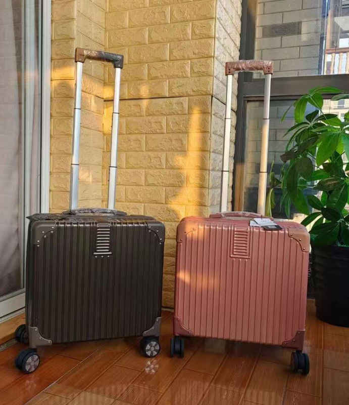 Kualitas Baik Kereta Karet Proof Koper Bisnis Komputer Bagasi 18 inci Empat Roda Diam Kerangka Aluminium Koper