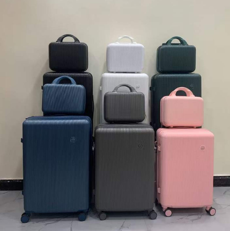 Zipper Frame USB Port Baggage Set Dengan Cup Holder Trolley Travel Bag Baggage ABS Kualitas Tinggi
