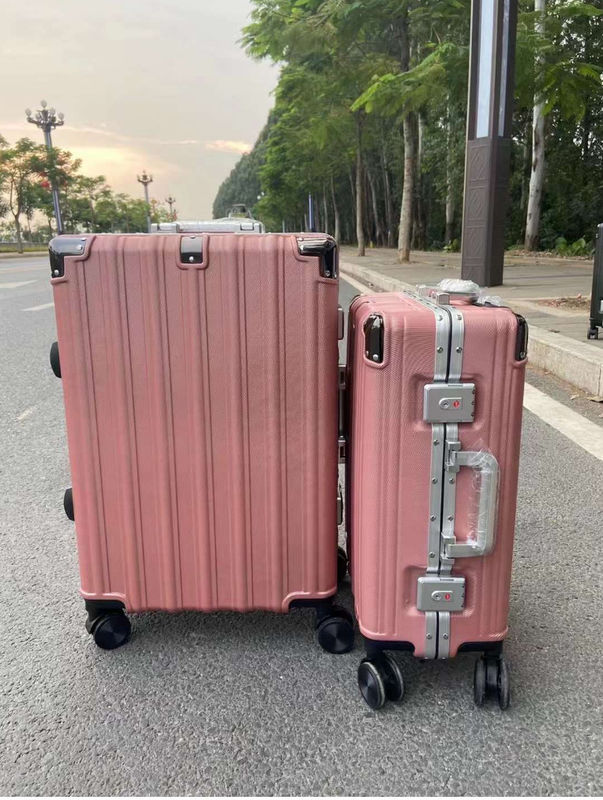 Klasik ringan anti retak Spinner koper Bagasi Set 4 Roda Hard Side Waterproof Trolley Bagasi Set Dengan Kunci
