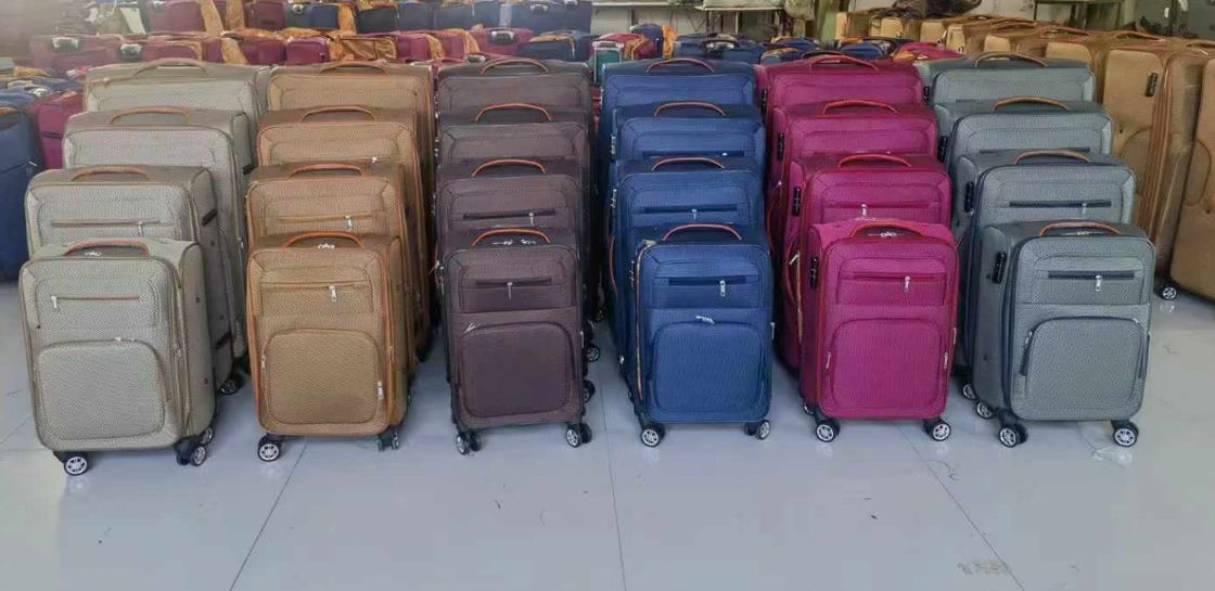Bagasi Nylon / Poliester Kapasitas Besar, Bagasi Trolley Gaya Klasik, Bagasi Kunci TSA, Bagasi Perjalanan Bergaya